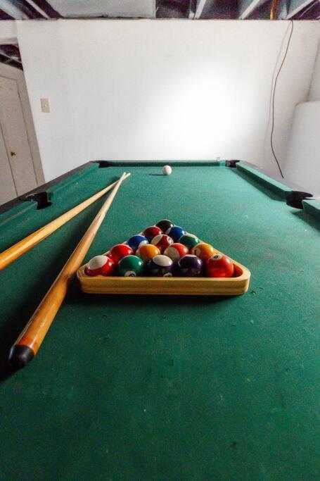 リンカーン Huskers - Foosball - Billiards - Sun Porchヴィラ エクステリア 写真